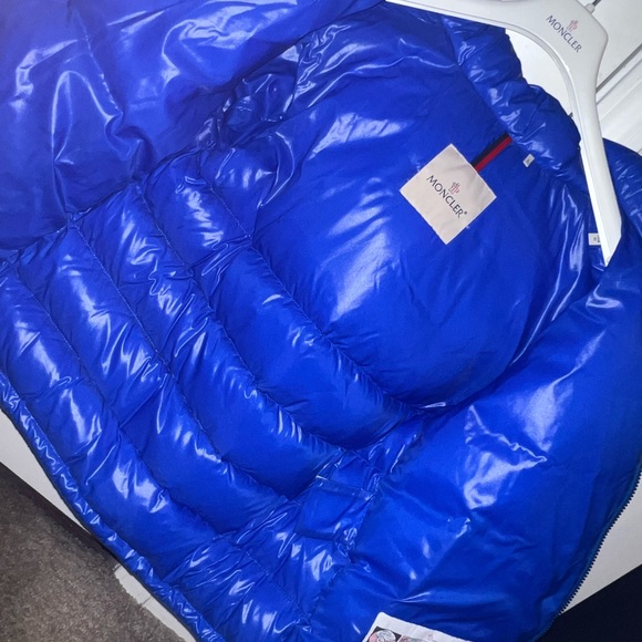 Moncler Boys Jacket - Picture 3 of 9